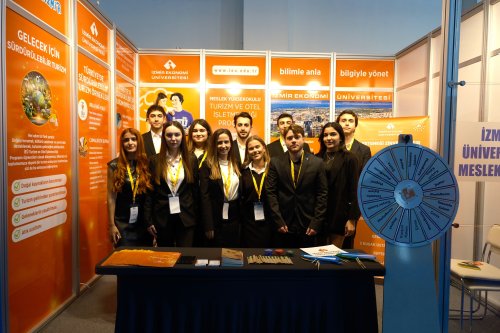 ieu-turizm-ve-otel-isletmeciligi-programi-bu-yil-19uncu-kez-kapilarini-acan-uluslararasi-turizm-ticaret-fuar-ve-kongresine-katilarak-gelecek-icin-surdurulebilir-turizm-temasiyla-stant-kurdu-2.jpg