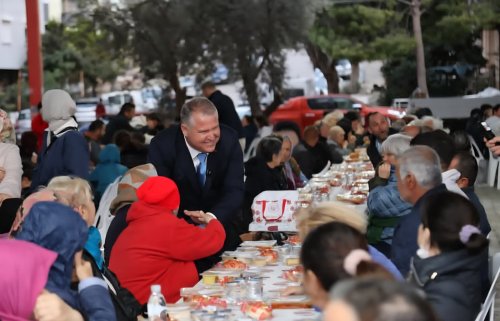 urlada-ramazan-sofralari-birlik-ve-kardeslik-icin-kuruluyor-1.jpg