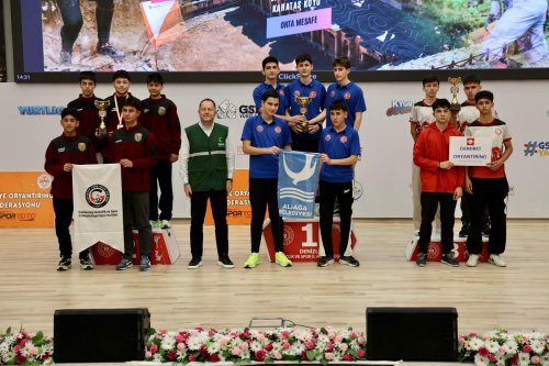 6-aliaga-turkiye-oryantiring-sampiyonasinda-zirveye-oynadi.jpeg