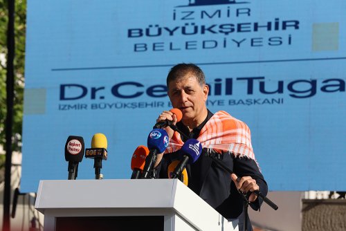 urla-enginar-festivali-coskuyla-basladi-sokaklar-solene-dondu-4.jpg