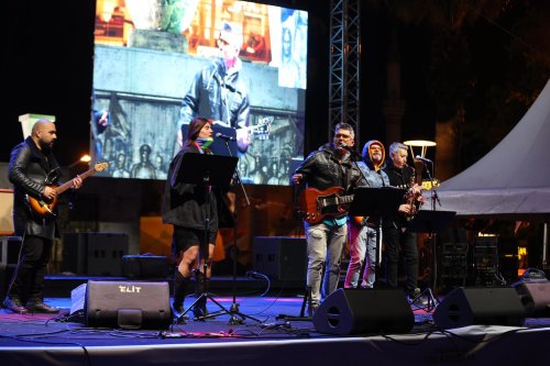 urla-enginar-festivalinde-ikinci-gun-coskusu-15.jpg