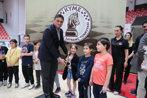 9-aliaga-belediyesinden30-kyme-satranc-turnuvasi.jpeg