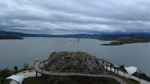 aw706727-05.jpg