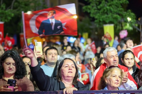 buca-19mayis-kortej-konser-8.jpeg