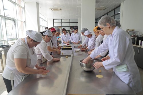 konakli-kadinlar-temel-pastacilik-egitimi-ile-is-sahibi-olacaklar-5.jpeg