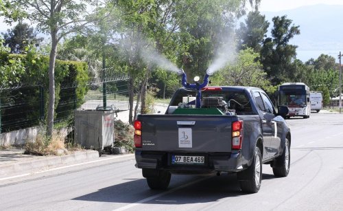 bayraklida-yaz-boyunca-ilaclama-seferberligi-1.jpeg