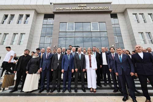 aw719613-02.jpg