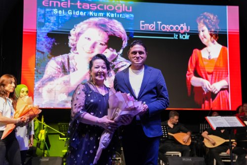 1-aliagada-emel-tascioglu-ruzgari.jpeg