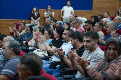 5-aliaga-belediyesi-sari-konutlarda-donusumun-ikinci-etabini-baslatiyor.jpg