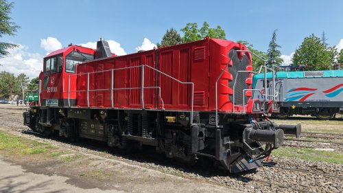 aw724677-04.jpg