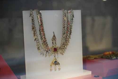 aw724833-02.jpg