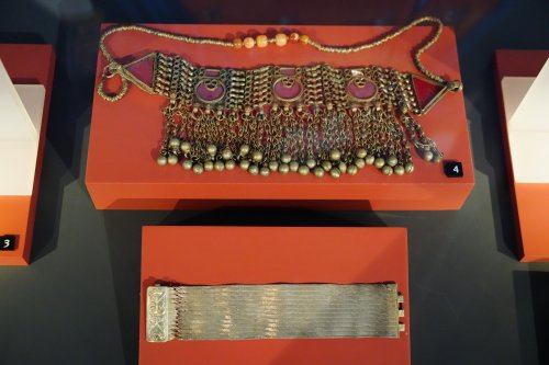 aw724833-03.jpg