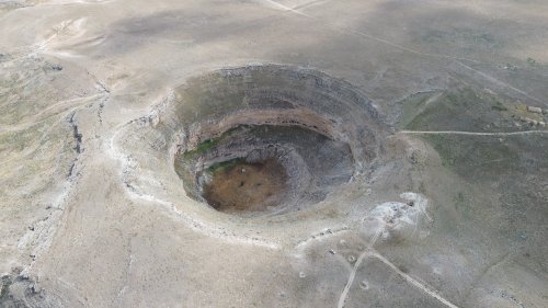 aw730238-02.jpg