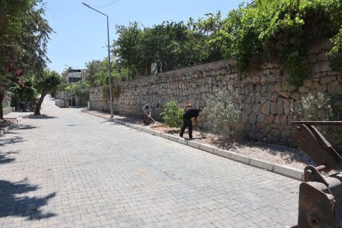 urlada-asfalt-seferberligi-altyapi-buyuk-olcude-tamamlandi-yollar-yenileniyor-11.jpg