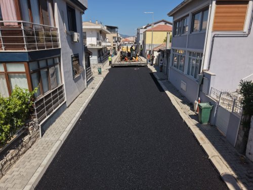 urlada-asfalt-seferberligi-altyapi-buyuk-olcude-tamamlandi-yollar-yenileniyor-5.jpg
