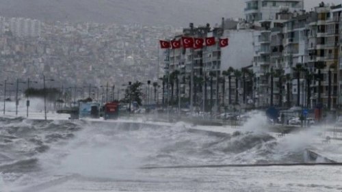 izmir-de-firtina-ne-zaman-duracak-201809261852.webp
