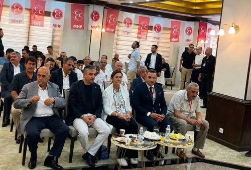 mhp-balcova-ilce-baskanligi-15-olagan-kongresi-yogun-katilim-ve-buyuk-bir-cosku-icerisinde-ger-2.jpg