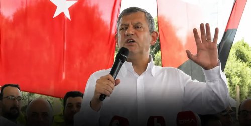ozgur-ozelden-bayindirda-sert-mesajlar-fg.jpg
