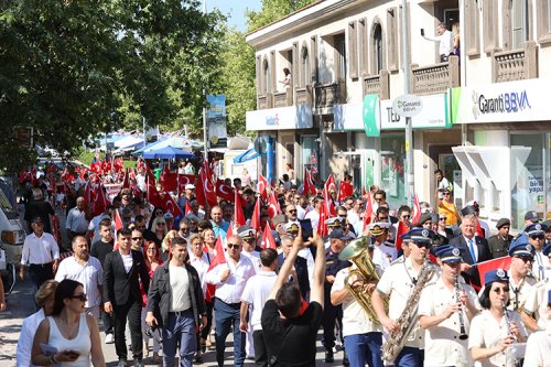 ataturkun-urlaya-gelisinin-100-yili-torenlerle-kutlandi-4.jpg