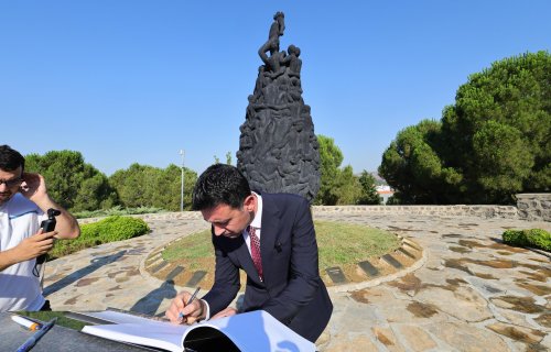 bayraklida-madimak-anmasi-4.jpeg