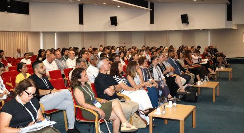 avrupa-uluslararasi-iliskiler-calismalari-dernegi-tarafindan-bu-yil-13uncusu-duzenlenen-ewis-2026-calistayi-izmir-ekonomi-universitesinin-ev-sahipliginde-gerceklesti.jpg