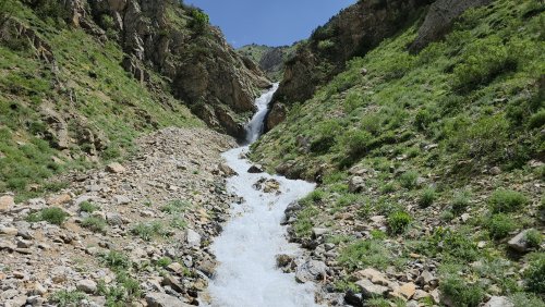 aw742208-01.jpg