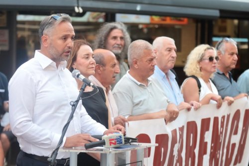 srebrenitsada-katledilen-canlar-konakta-anildi-6.jpeg