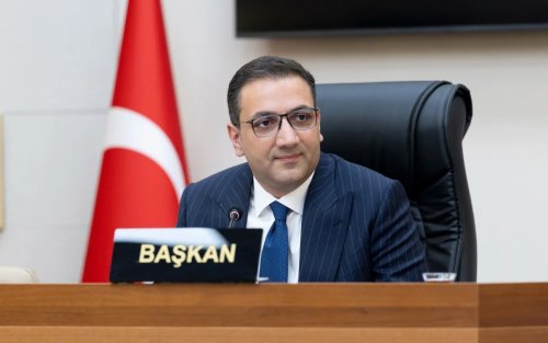 balcova-belediye-baskani-onur-yigit-hakkinda-ev-hapsi-karari.webp