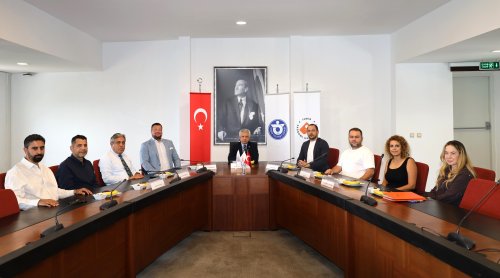 izmir-ekonomi-universitesi-ieu-yuksekogretimde-turkiyeye-ornek-olacak-yeni-bir-dijital-modele-imza-atarak-ekomod-adli-yazilimi-gelistirdi.jpg