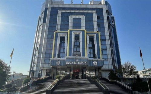 buca-belediyesi-operasyonu-26-kisi-adliyeye-cikarildi.jpg