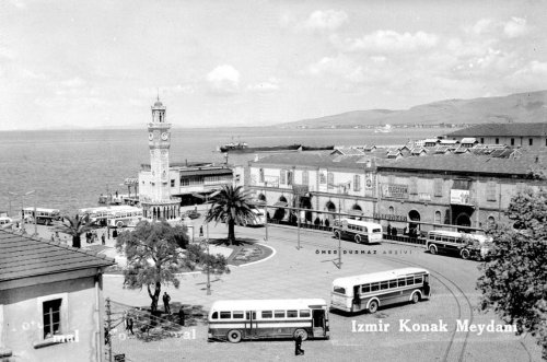 konak-meydani-eski-hali-kaynakomerdurmaz.jpg