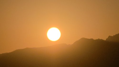 aw765832-02.jpg