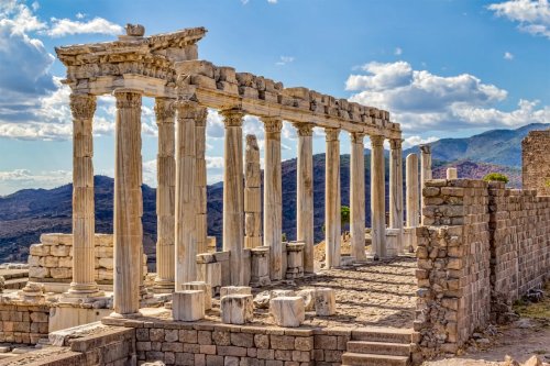 ruins-pergamum-turkey-bergama.webp