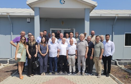 mpiosb-plastik-zirvesi-1.jpg