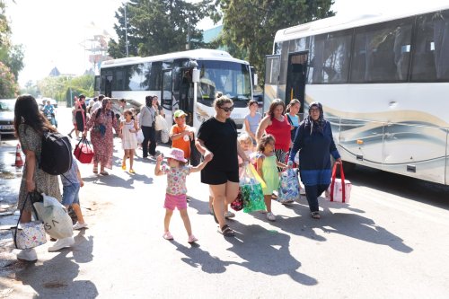 konak-belediyesinden-semt-merkezi-kursiyerlerine-deniz-surprizi-10.jpeg
