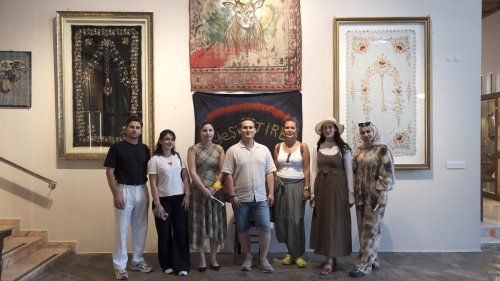 gencler-program-suresince-izmirin-yalnizca-lezzetlerini-degil-bu-lezzetlerin-arkasindaki-uretim-kulturunu-yerel-degerleri-ve-tarihsel-birikimi-de-yakindan-tanidi-1.jpg