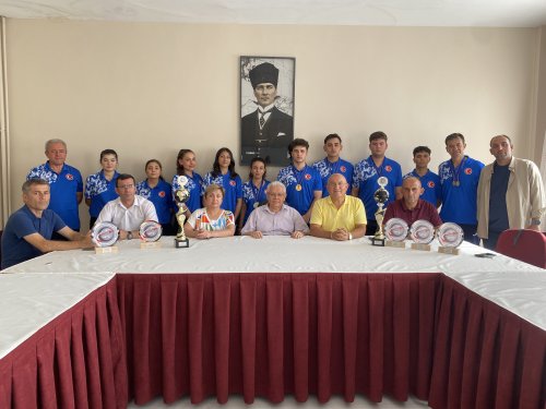 aw774721-03.jpg
