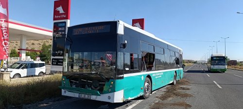 aw779542-04.jpg