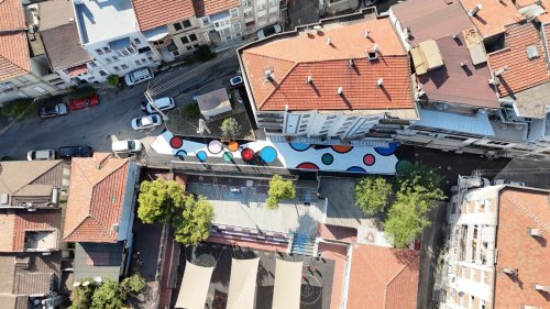 konakli-ogrencilere-renkli-yol-surprizi-4.jpeg