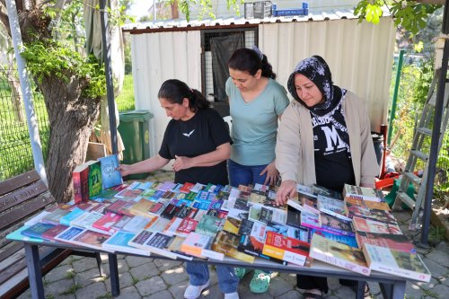buca-kitap-degisim-gunleri1.jpg
