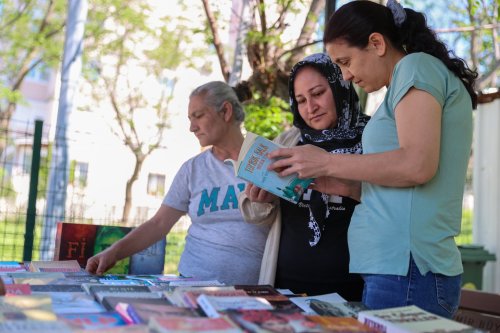 buca-kitap-degisim-gunleri2.jpg