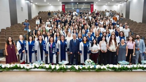 ege-universitesinde-yeni-ogrencilerin-oryantasyon-sureci-tamamlandi-4.jpg