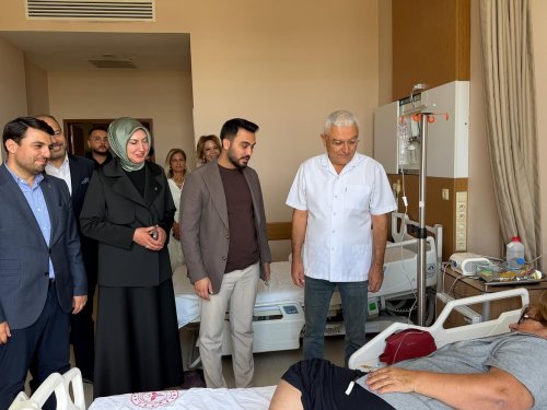ak-parti-genel-merkez-mkyk-uyemiz-avfatihselman-cesme-ilce-baskanimiz-pinar-ayyildiz-ozen-ve-i.jpg