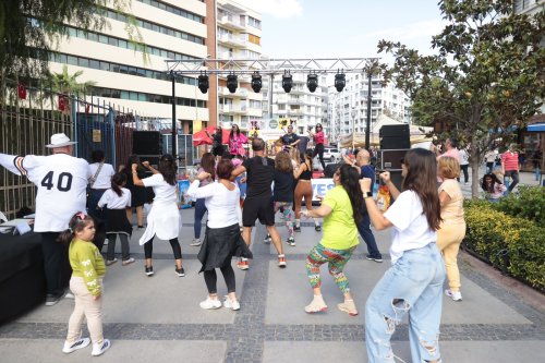 konakta-patilerin-festivali-7nci-kez-merhaba-dedi-7.jpeg