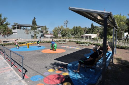 konakin-mahallelerine-nefes-aldiran-cep-park-projesi-buyuyor-3.jpeg