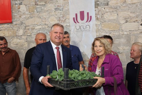 urlada-ureticiye-kesintisiz-destek-suruyor-4.jpg