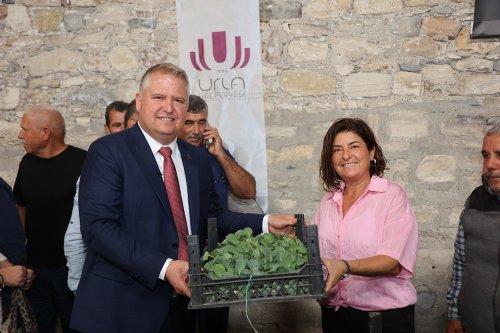 urlada-ureticiye-kesintisiz-destek-suruyor-8.jpg
