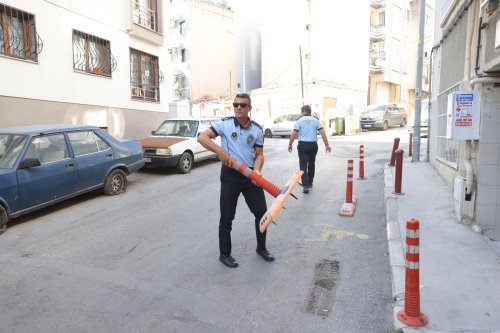 konakta-kaldirim-ve-yol-isgallerine-gecit-yok-4.jpeg