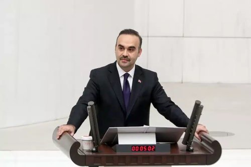 mehmet-fatih-kacir-meclis-jpg.webp