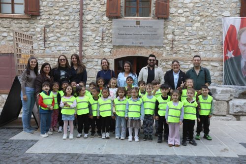 miniklerden-selcuk-efes-kent-bellegine-tarih-yolculugu-1.jpeg